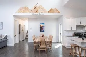 Mountain Dreams - Revelstoke Home Near RMR - Nakusp