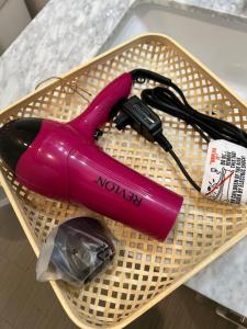 308 Cozy and warm King Bed APT in center city