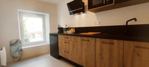 La Douce Angevine - La Perruche - Proche centre