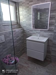 Family friendly house with a swimming pool Biograd na Moru, Biograd - 21582