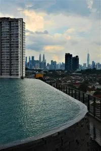 Suasana Homestay Kewingston Platz - Setapak