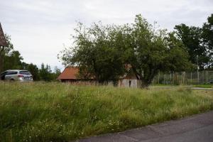 2 hus 240kvm med bastu, max 12 personer