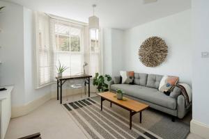 Beautiful Designer Flat in Maida Vale, Sleeps 4