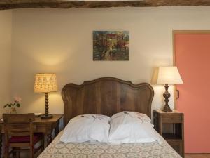 Maisons de vacances Gite Souvigny, 5 pieces, 10 personnes - FR-1-489-466 : photos des chambres