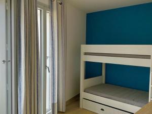 Maisons de vacances Maison renovee avec garage et terrasses a Meze - FR-1-604-43 : photos des chambres