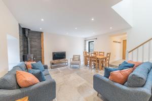 No 2 The Coach House