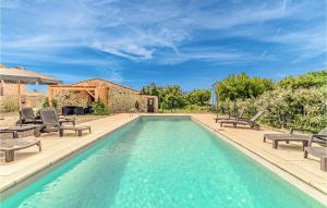 Maisons de vacances Amazing Home In Pardailhan With Wifi, Private Swimming Pool And Outdoor Swimming Pool : photos des chambres