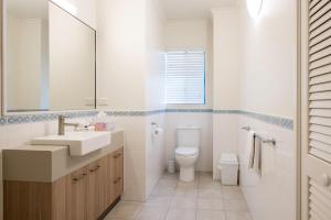 Coral Sea Vista Apartments