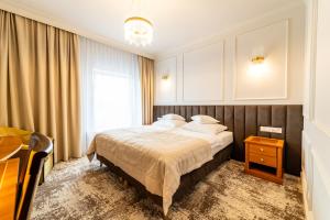 Deluxe Double Room room in Hotel Piast