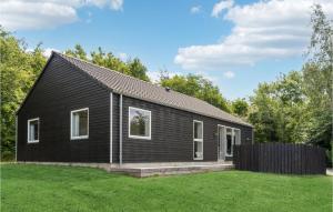 Beautiful Home In Højby