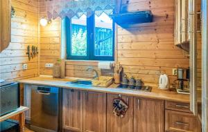 Cozy Home In Darlowo With Wifi