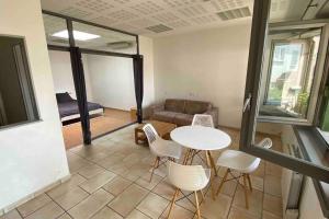 Appartements T2 idealement situe : photos des chambres