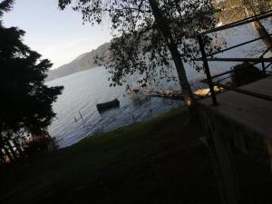 Zirahuen, cabaña moderna junto al lago