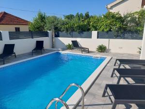 Amazing 3 bedroom Holiday home Vrsi