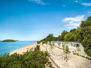 Superior View Two-Bedroom Mobile Home room in Mobile Homes Valkanela