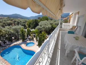 Ioli Luxury Suite