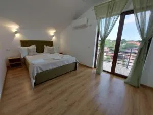 VILA OPAL - 图兹拉