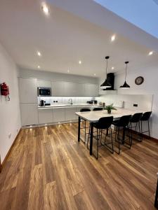 4 Sheraton Apartments