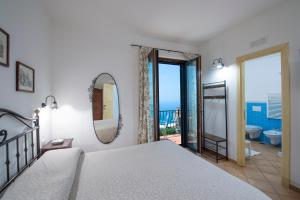Superior Double Room with Sea View room in Solaria