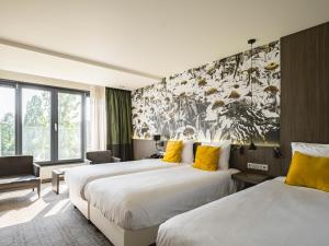 Comfort Triple Room room in Van der Valk Hotel Heerlen
