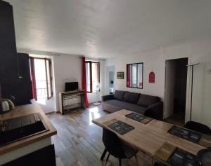 Appartements Sanary Paradise Port Climatise : photos des chambres