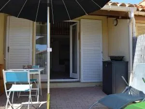 Charmant Pavillon 4 Pers. avec Terrasse, Piscine, Tennis et Parking à 800m de la Plage - FR-1-229D-271 - Fleury