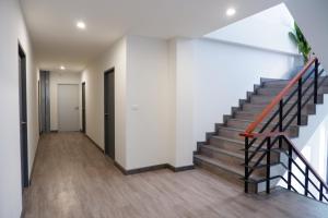 J & L Residence and Spa