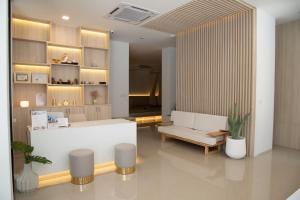 J & L Residence and Spa