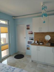 Апартамент White apartment град Китен