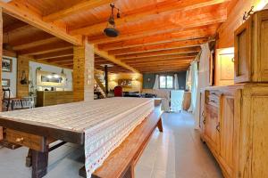 Chalets Peaceful chalet near the ski slopes 8 people : photos des chambres