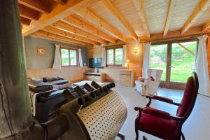 Chalets Peaceful chalet near the ski slopes 8 people : photos des chambres