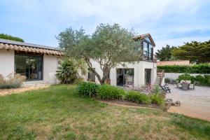 Maisons de vacances Villa Face Mer pour 10 personnes a Prefailles : photos des chambres