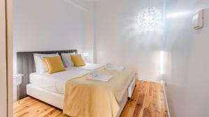 Fernandes Tomás 424 by LovelyStay