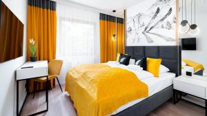 Stone Hill, Sun & Snow