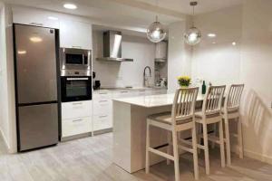 NEW STYLISH BEACH FRONT APARTMENT