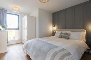 Apartment 9, Searush Cove