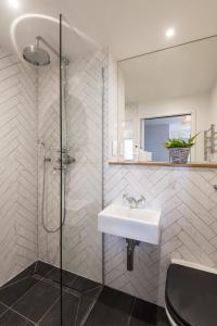 Apartment 9, Searush Cove