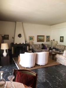 Spacious Double room in the Center of Athens