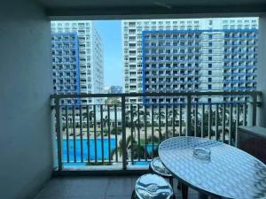 Azenith Staycation At Sea Residences Moa