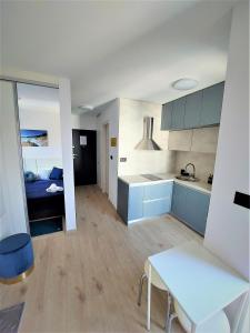 Kalimera studio royal 