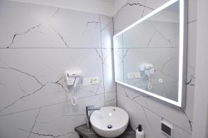 K rooms old town self check in