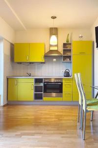 Poilsis Palangoje Su Terasa - 10 Min iki Jūros ir SPA