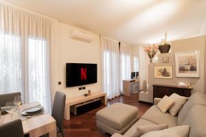 Brera Stylish Apartment, Central Milan