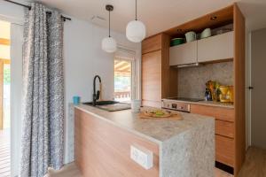 Maisons de vacances Mobil-home de 40 m2 tout equipe : photos des chambres