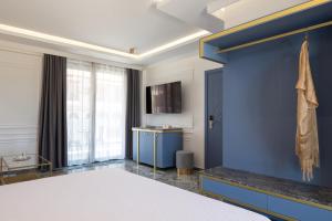 Acropol Golden Suites