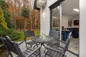 Dom OSTOYA Wrzosowo - Ogród, Plac Zabaw & Klimatyzacja by Noclegi Renters