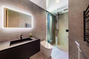 Credence Chalets by HHG