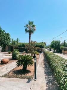 Almare House near Airport