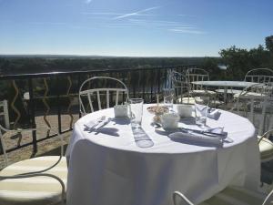 Hotels Chateau Le Prieure Saumur - La Maison Younan : photos des chambres