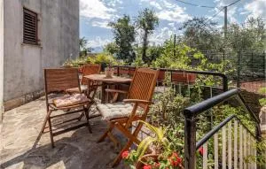 Beautiful Apartment In Rijeka With Wifi - Turan